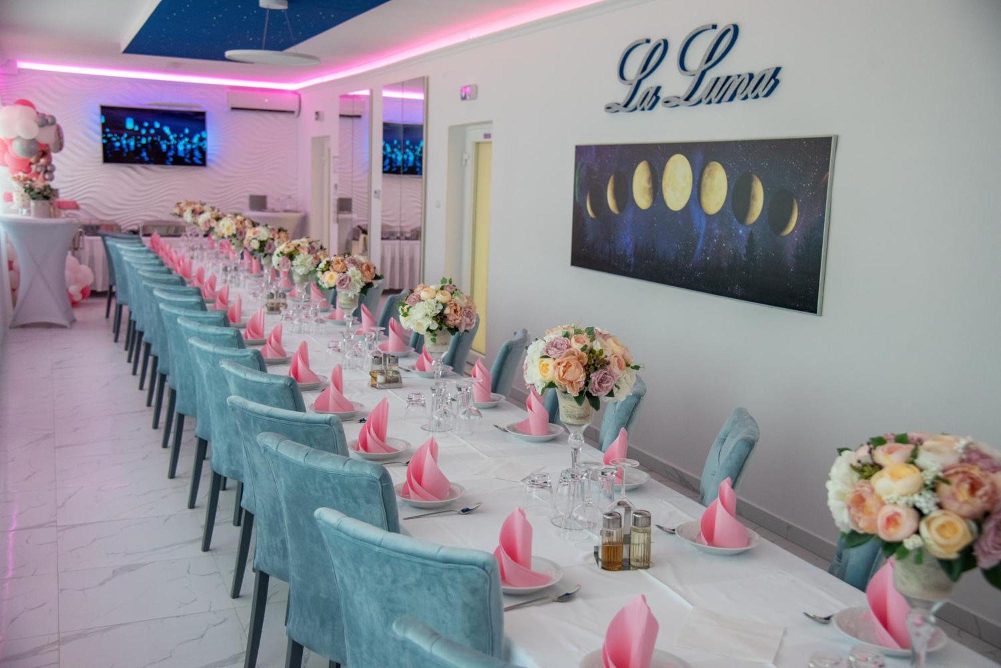 La Luna Premium Deluxe Apartment With Free Jacuzzi, Bikes & Covered Parking Nasice Exterior photo